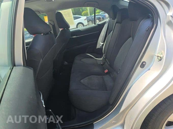 2019 Toyota Camry LE - miniatura 10