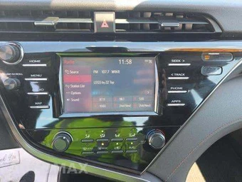 2019 Toyota Camry LE - miniatura 11
