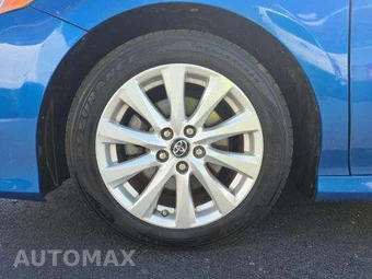 2019 Toyota Camry LE - miniatura 32