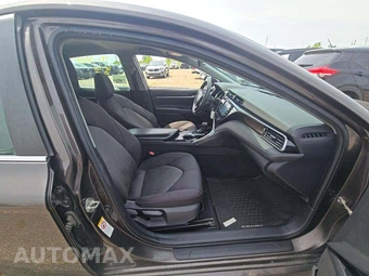2019 Toyota Camry LE - miniatura 18
