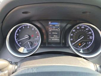 2019 Toyota Camry SE - miniatura 9
