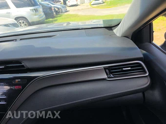 2019 Toyota Camry SE - miniatura 19