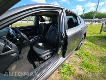2019 Toyota Camry SE - miniatura 6