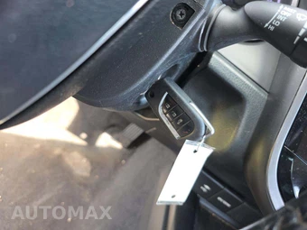 2019 Toyota Camry SE - miniatura 8