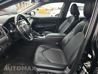 2019 Toyota Camry SE - miniatura 7