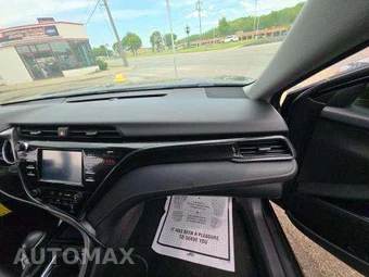 2019 Toyota Camry SE - miniatura 18