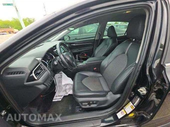 2019 Toyota Camry SE - miniatura 6