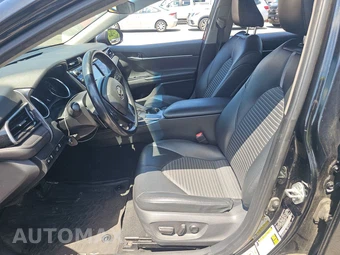 2019 Toyota Camry SE - miniatura 7