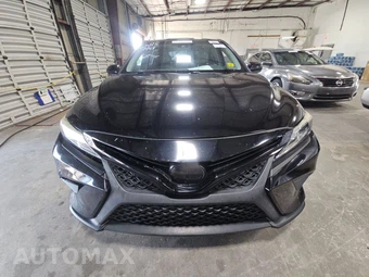2019 Toyota Camry SE - miniatura 2