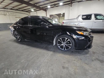 2019 Toyota Camry SE - miniatura 3
