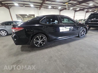 2019 Toyota Camry SE - miniatura 4