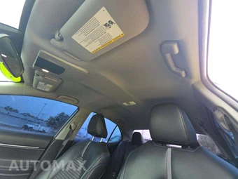 2019 Toyota Camry SE - miniatura 11