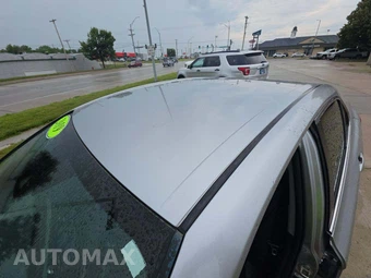2019 Toyota Camry SE - miniatura 12