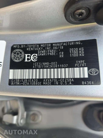 2019 Toyota Camry SE - miniatura 5