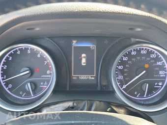 2019 Toyota Camry SE - miniatura 12
