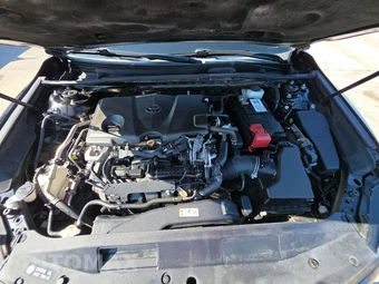 2019 Toyota Camry SE - miniatura 15