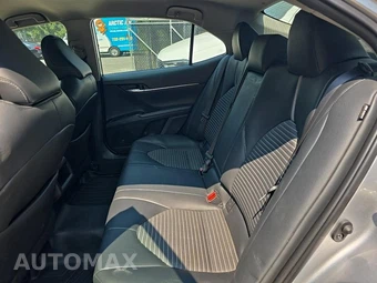 2019 Toyota Camry SE - miniatura 10