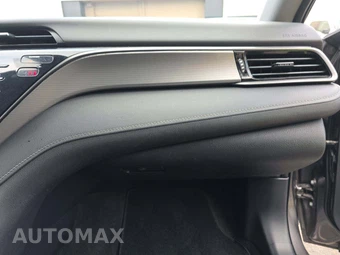 2019 Toyota Camry SE - miniatura 16