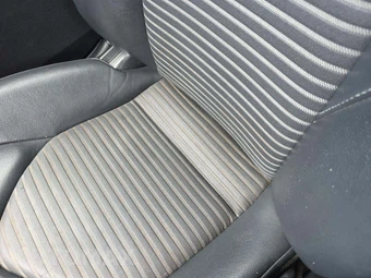 2019 Toyota Camry SE - miniatura 19