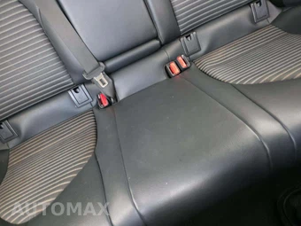 2019 Toyota Camry SE - miniatura 20