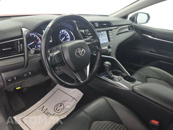 2019 Toyota Camry SE - miniatura 11