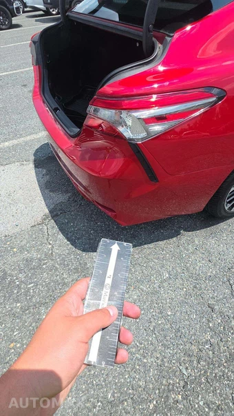 2019 Toyota Camry SE - miniatura 24