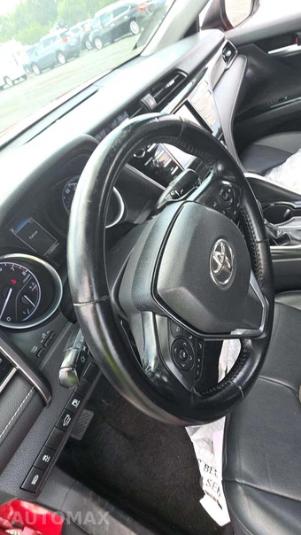 2019 Toyota Camry SE - miniatura 26