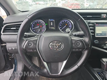 2019 Toyota Camry SE - miniatura 10