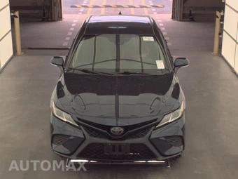 2019 Toyota Camry SE - miniatura 2