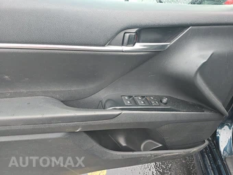 2019 Toyota Camry SE - miniatura 9