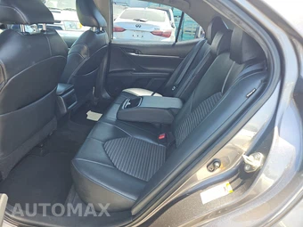 2019 Toyota Camry SE - miniatura 13