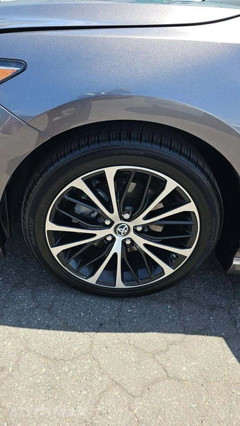 2019 Toyota Camry SE - miniatura 19