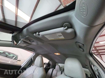 2019 Toyota Camry SE - miniatura 11