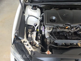2019 Toyota Camry SE - miniatura 25