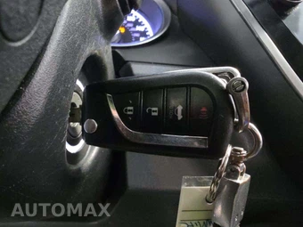 2019 Toyota Camry SE - miniatura 8