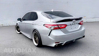 2019 Toyota Camry SE - miniatura 11