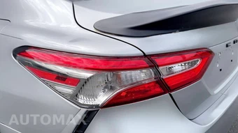 2019 Toyota Camry SE - miniatura 13