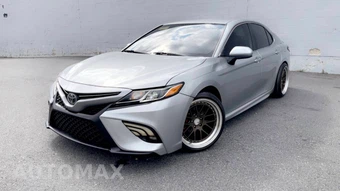 2019 Toyota Camry SE - miniatura 7