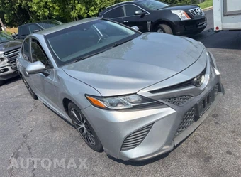 2019 Toyota Camry SE - miniatura 5