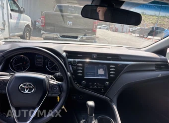 2019 Toyota Camry SE - miniatura 7