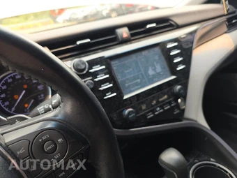 2019 Toyota Camry SE – miniatura 11