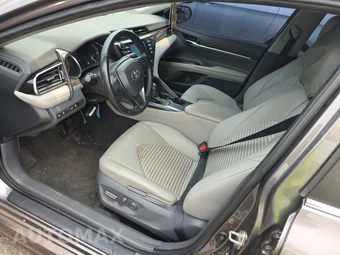 2019 Toyota Camry SE – miniatura 7