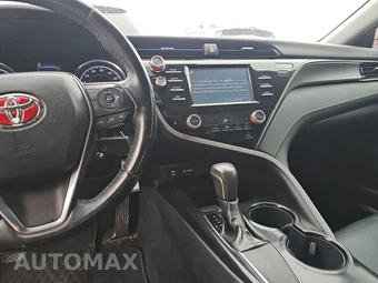 2019 Toyota Camry SE - miniatura 11