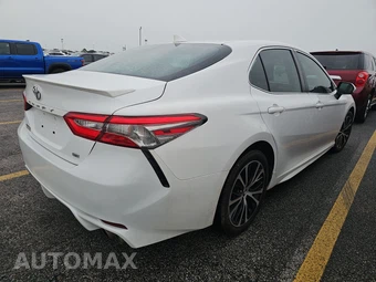 2019 Toyota Camry SE - miniatura 4