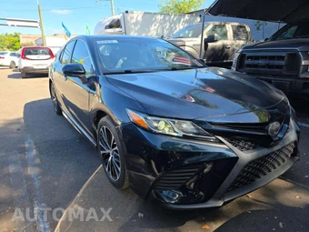 2019 Toyota Camry SE - miniatura 4