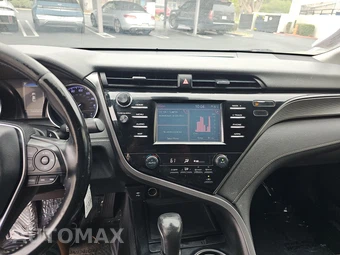 2019 Toyota Camry SE - miniatura 11
