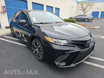 2019 Toyota Camry SE - miniatura 3