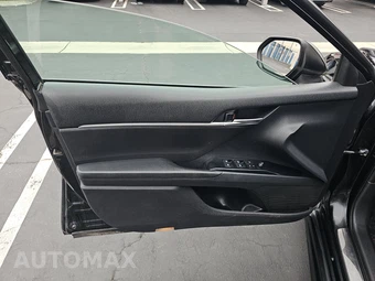 2019 Toyota Camry SE - miniatura 9
