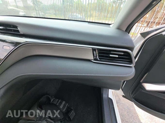2019 Toyota Camry SE - miniatura 19