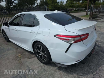2019 Toyota Camry SE - miniatura 2